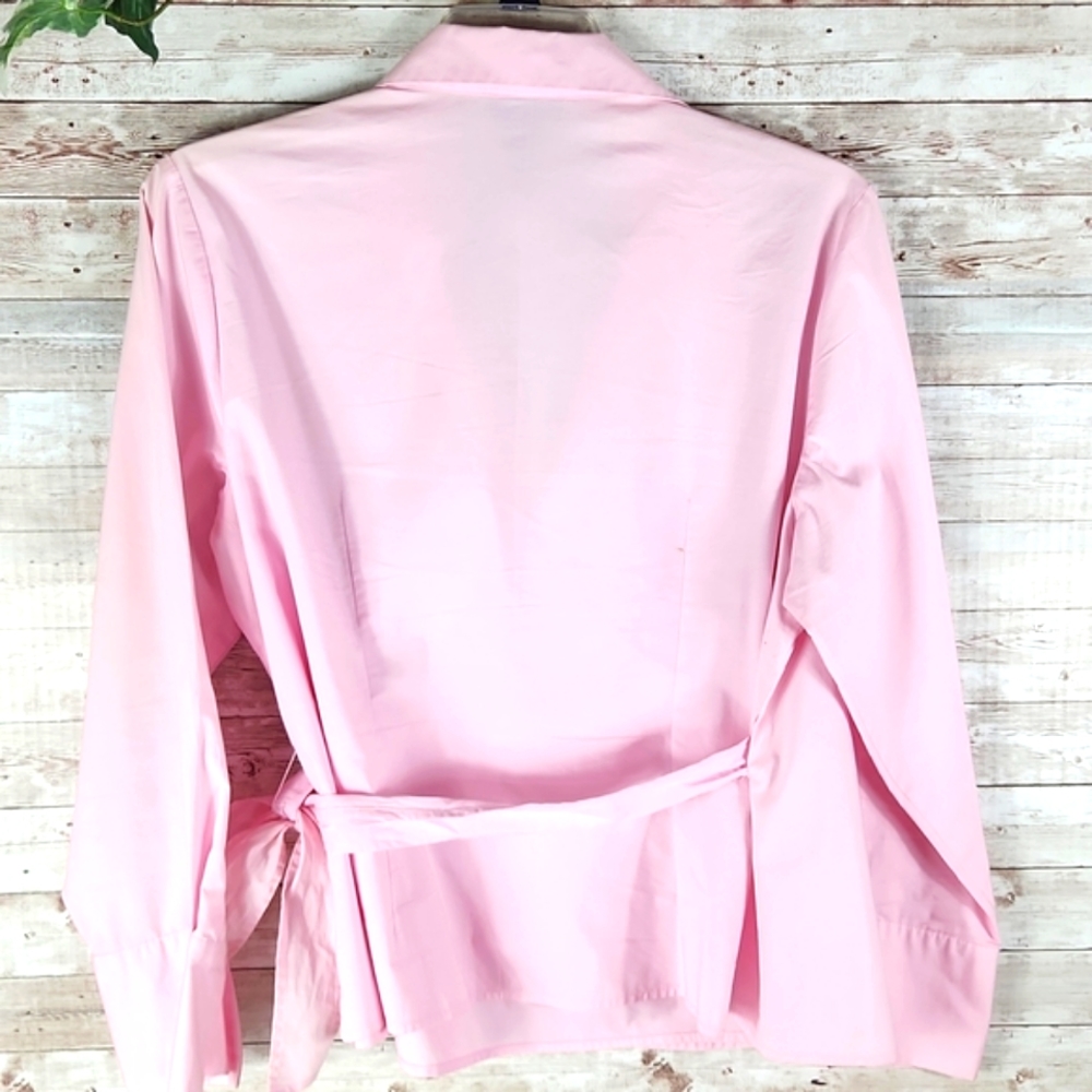 Lane Bryant, Women's pink long sleeves, v-neck top, Size 16/18w - Picture 3 of 7